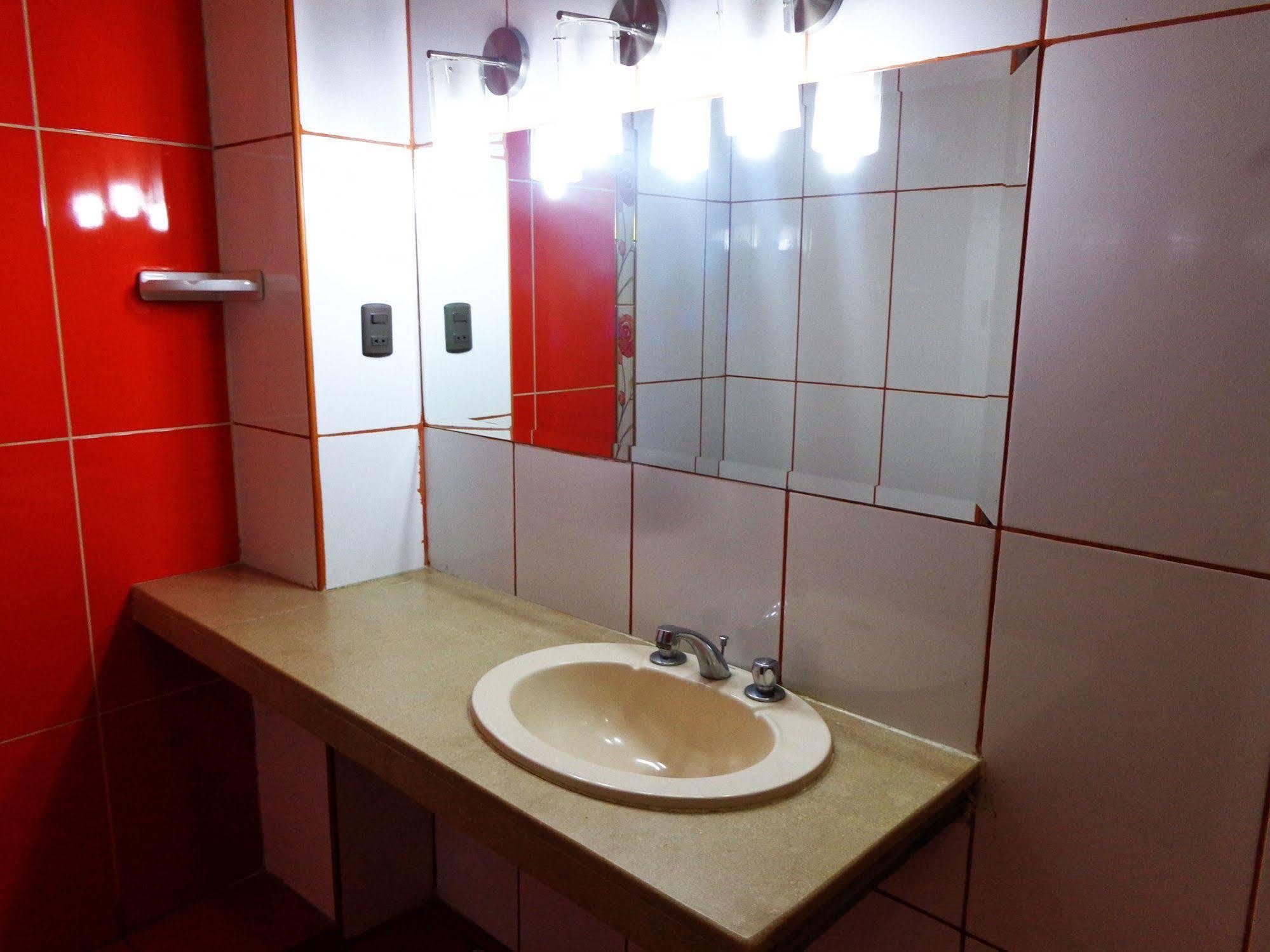 Hotel Colon Plaza Ica Eksteriør bilde